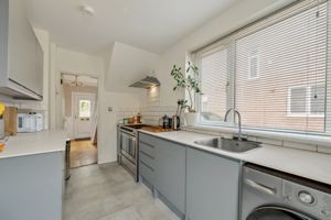 Photo 21- click for photo gallery